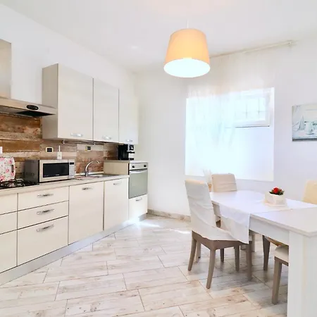 ヴィラ Primavera カステル・ヴォルトゥルノ